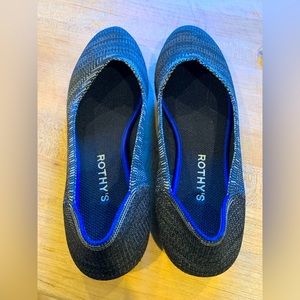 VGUC charcoal heather flats. Size 9